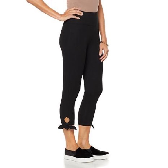 DG2 Tribal Printed Tie Ankle Leggings Size Small - Picture 6 of 6